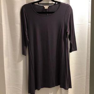 3/4 length arm stretchy tunic